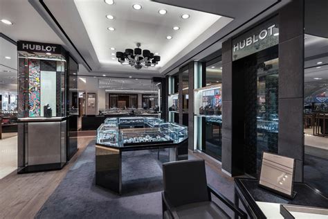 ‭ROLEX BOUTIQUE TSUM‬ in Petrovka ul. 2 125009 Moscow Russia